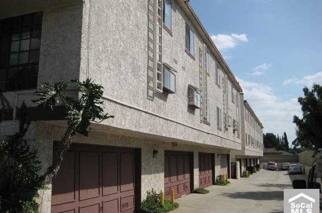 Photo - 11052 Lower Azusa Rd Unidad 8