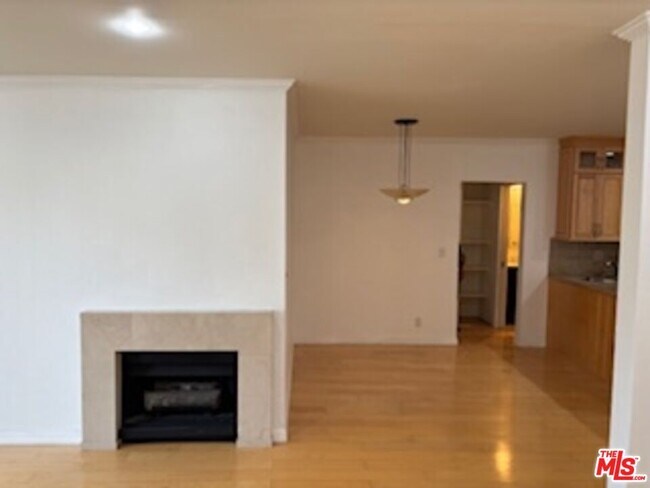 Photo - 11645 Montana Ave Unidad 338