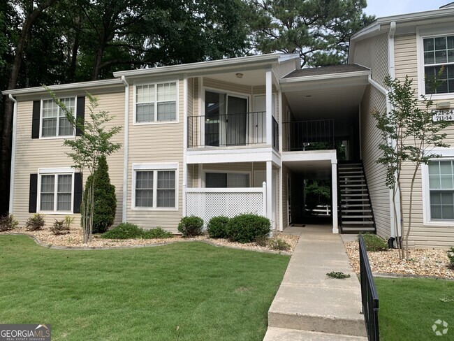 Building Photo - 712 Ridgefield Dr Rental