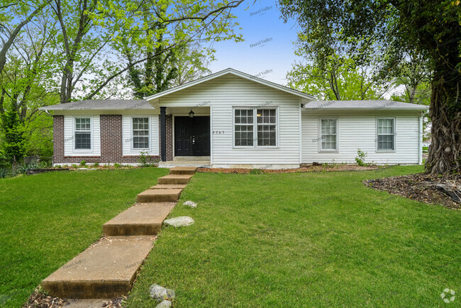 Building Photo - 6365 El Serrano Dr Rental