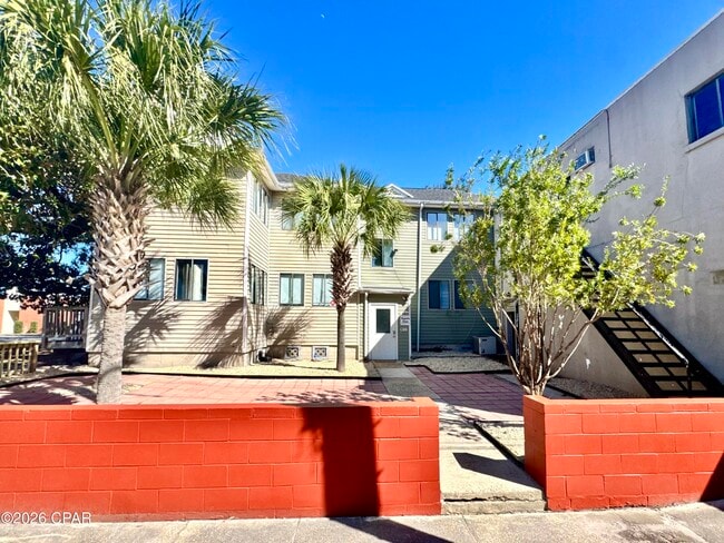 Building Photo - 422 Magnolia Ave Unit 4