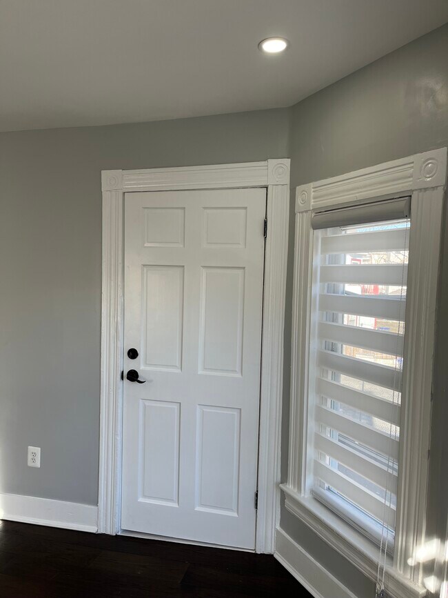 Photo - 114 Tenney St Unit 2