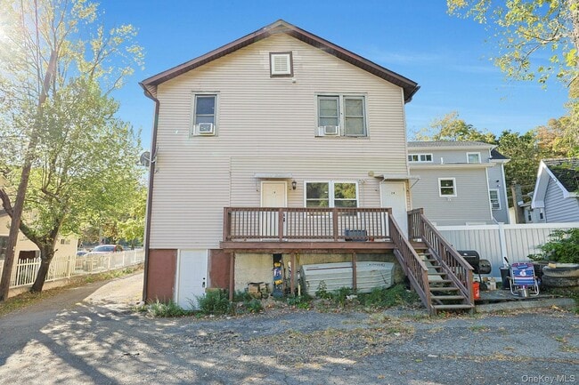 Building Photo - 88 Firefighters Memorial Dr Unit R1