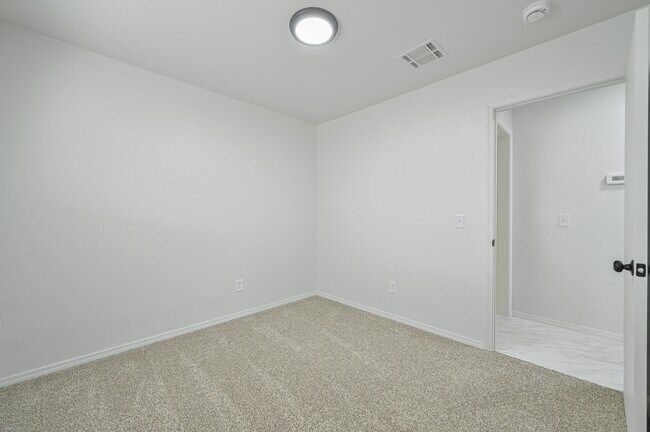Photo - 4720 SE 50th St