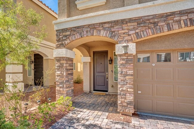 Photo - Beautiful 4 Bed 2.5 Bath Home Jones and Wa...