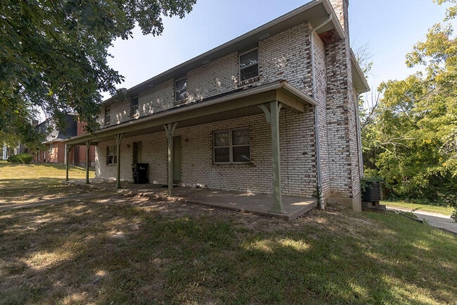 Photo - 3305 Belle Meade Dr