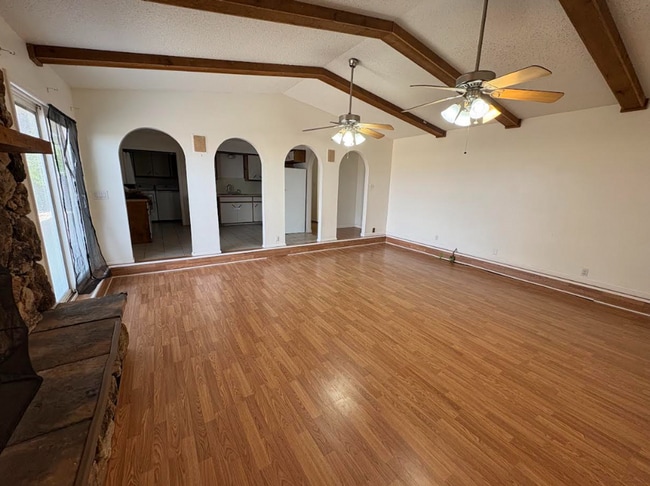 Photo - 312 Woodson Way