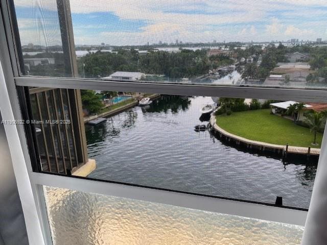 Photo - 2500 NE 135th St Unidad B605