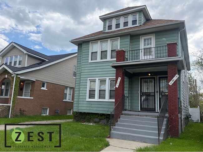 Building Photo - 4391 Nottingham Rd Unit 4393 - Upper