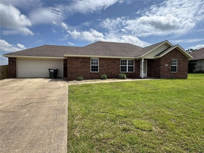 Photo - 1055 Raspberry St House