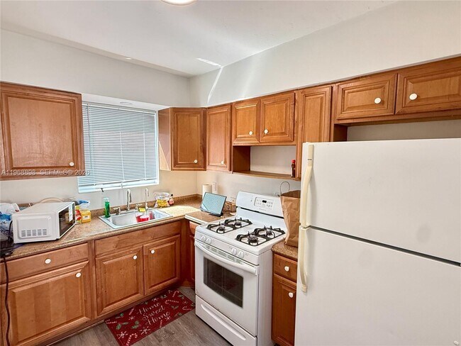 Photo - 158 Ocean Dr Unit 203