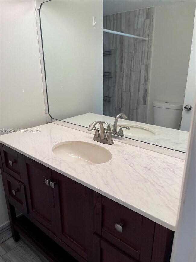 Photo - 4785 SW 62nd Ave Unit 101