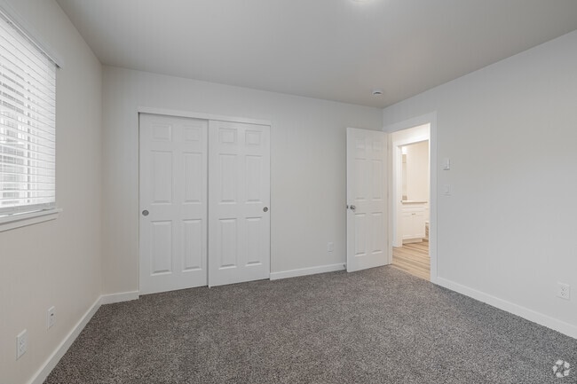 2BR, 1BA - 714SF - Primary Bedroom - Westview Terrace