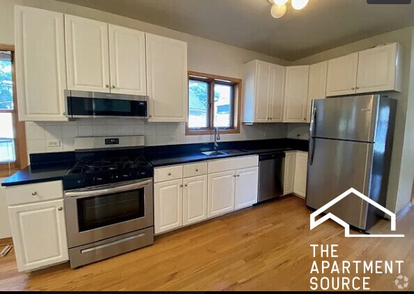 Building Photo - 1351 N Wolcott Ave Unit 2 Rental