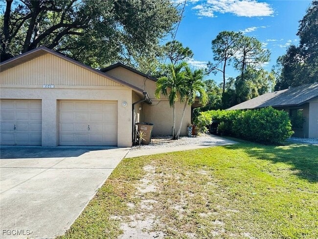 Building Photo - 1025 SE 24th Ave Unit 1