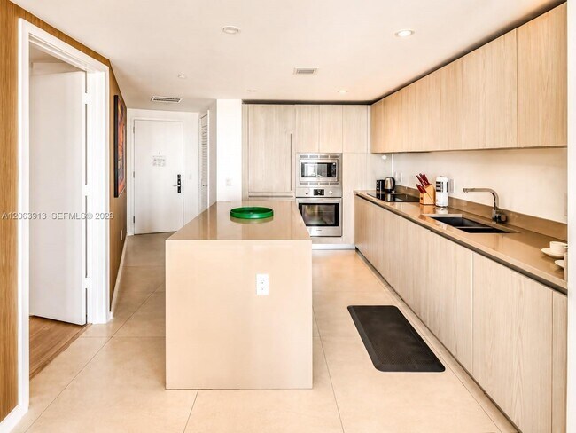 Photo - 4111 S Ocean Dr Unidad 1812