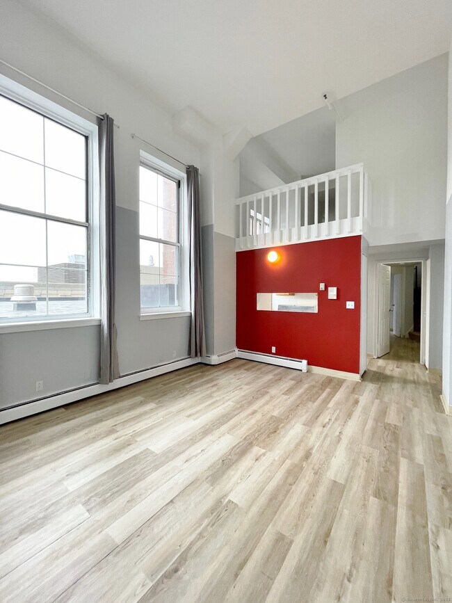 Building Photo - 124 Court St Unit 303 Rental