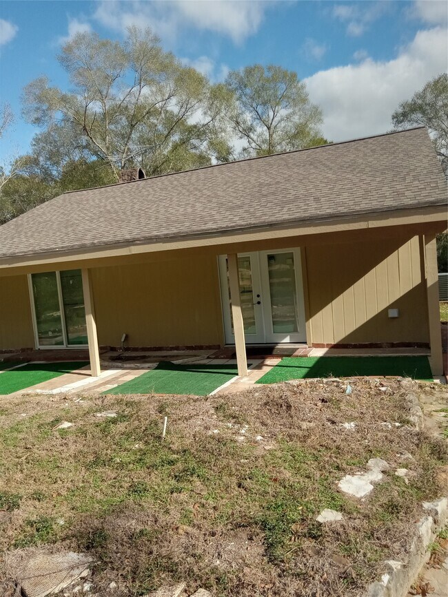 Photo - 15910 Hartman Rd