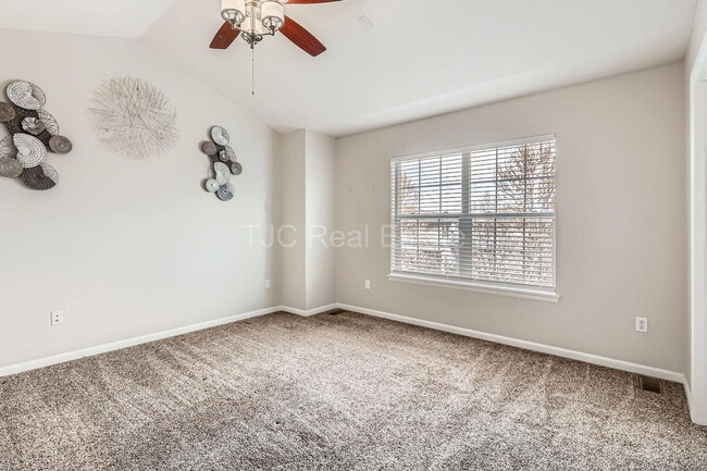 Photo - 2241 Valentia St