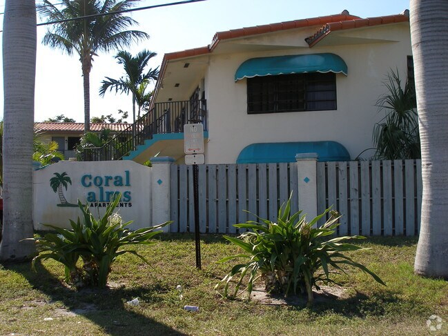 Photo - Oakland Pointe