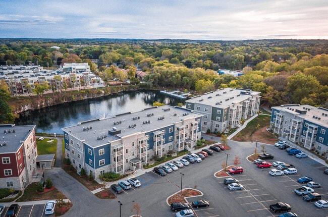 Mammoth Springs Apartments