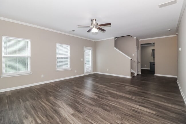 Photo - 500 Fieldcrest Dr