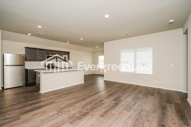 Photo - 1118 Raven Dr