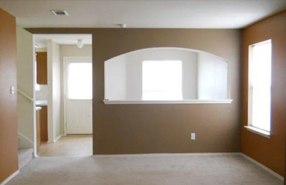 Photo - 15137 Meredith Ln