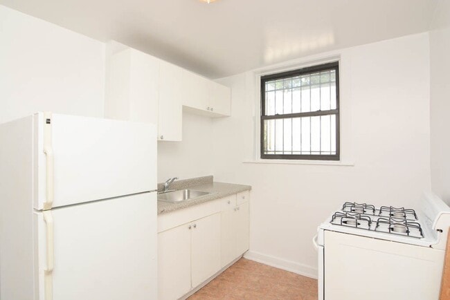 Photo - 2520 N Kedzie Blvd Unit 6H