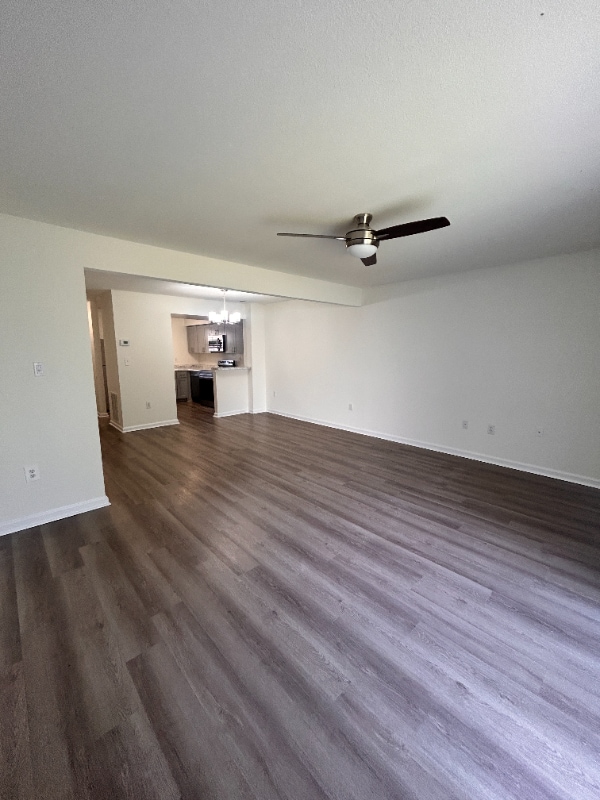 Photo - 1121 Fords Pointe Cir