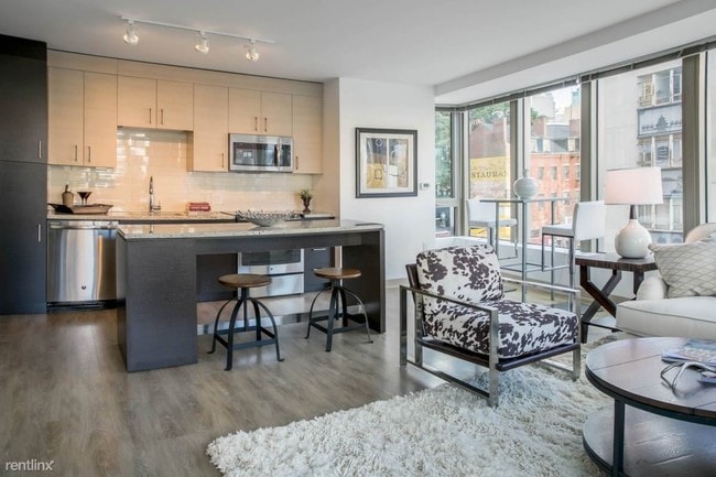 1 br, 1 bath Apartment - 74 Kneeland St 1513 - 1 br, 1 bath Apartment - 74 Kneeland St 1513