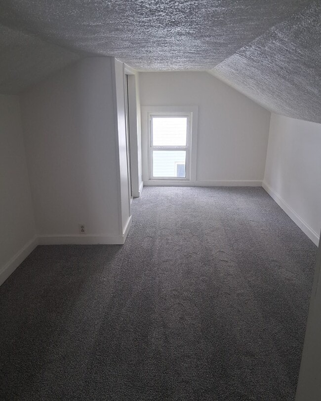 Photo - 225 W 3rd St