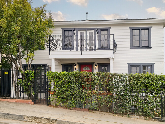 Photo - 2442 W Sunset Blvd Townhome