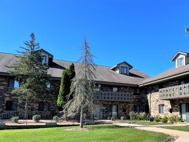 Photo - River Park Apartments