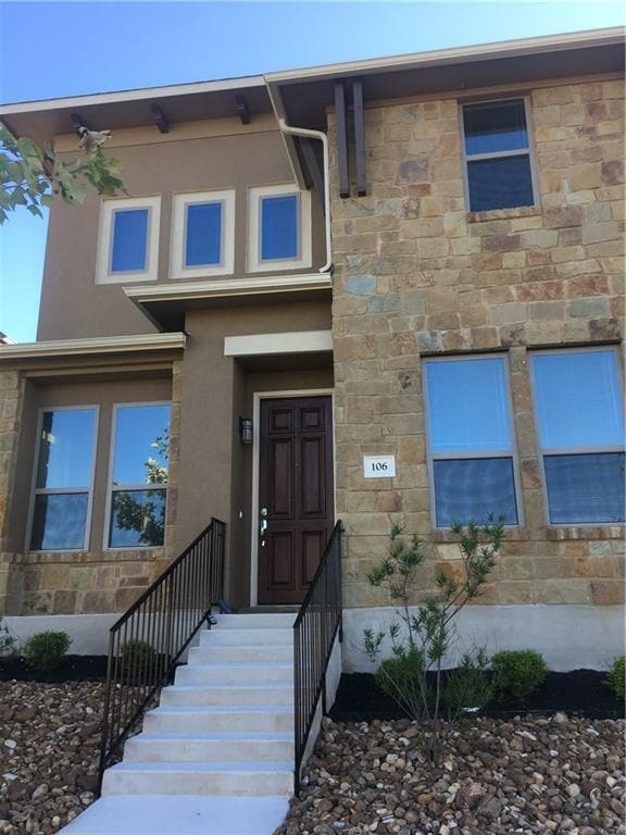 Building Photo - 6814 E Riverside Dr