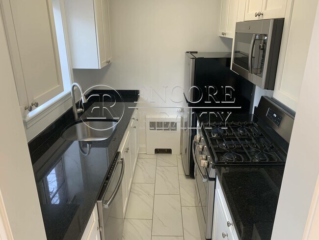 Building Photo - 29 Littell Rd