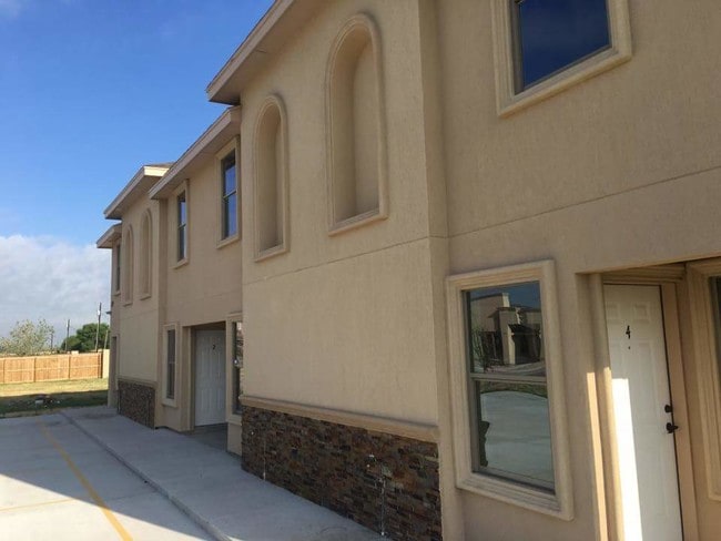 Photo - 2207 Taxco Ct Unidad 1