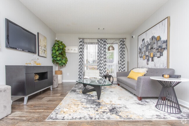 3BR, 2BA - 1245SF