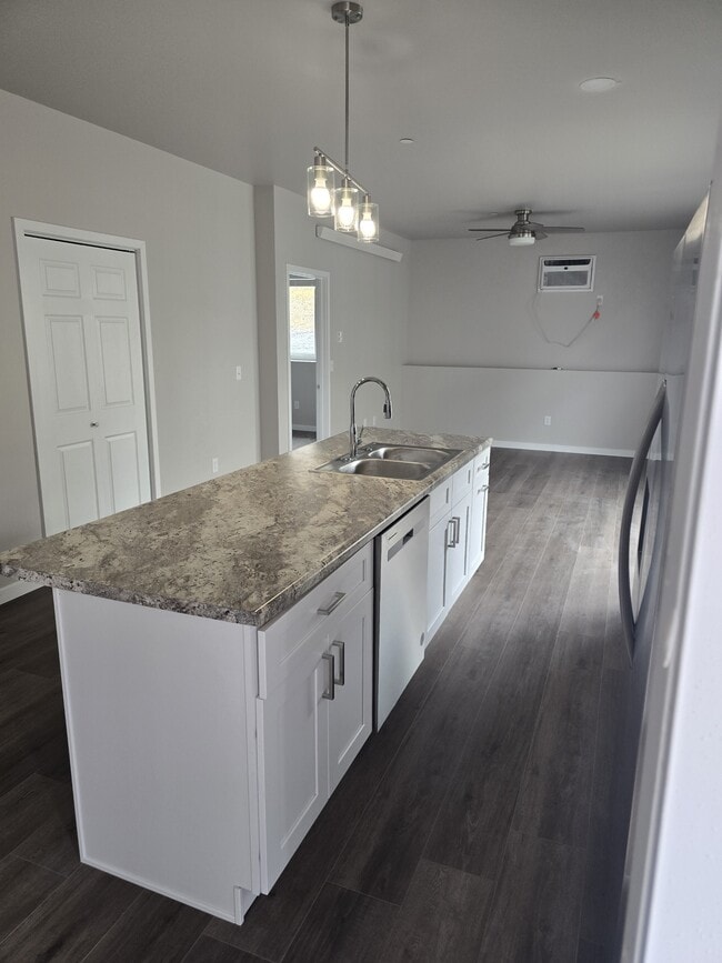 Photo - 2519 Hennessy Dr