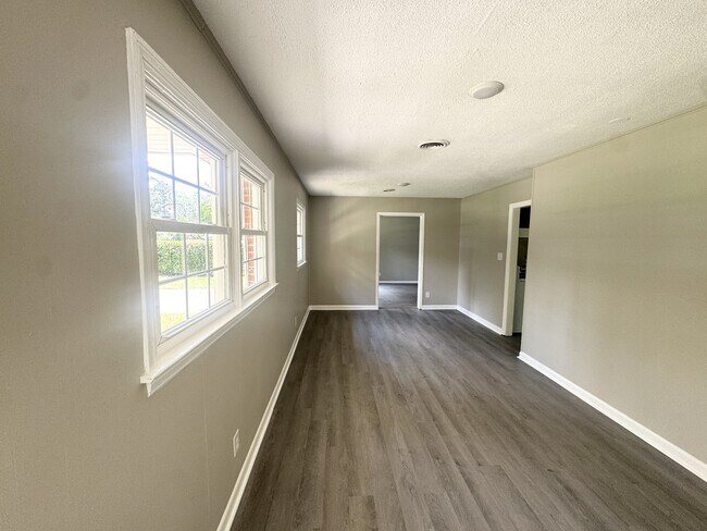 Photo - 224 Francis St House