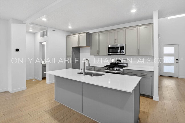 Photo - 626 W 1330 S