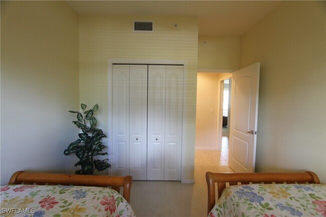 Building Photo - 8680 Cedar Hammock Cir Unit 116
