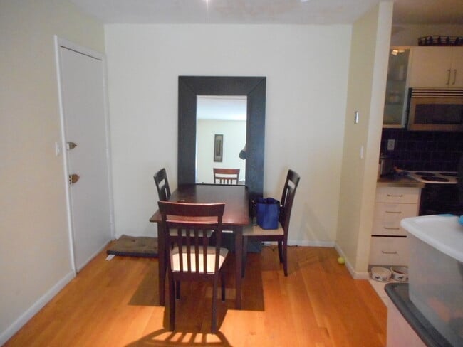 Photo - 10 Scottfield Rd Unit 33