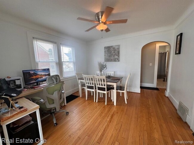 Photo - 122 W Houstonia Ave Unit A