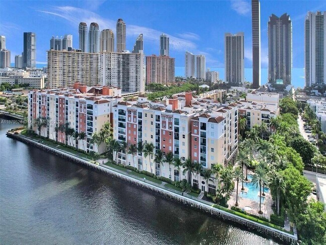 Photo - 17150 N Bay Rd Unidad 2220