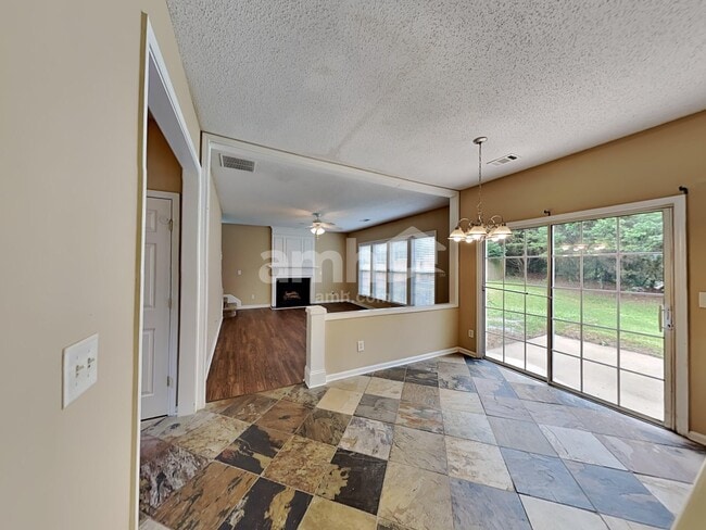 Photo - 607 Wallnut Hall Trl