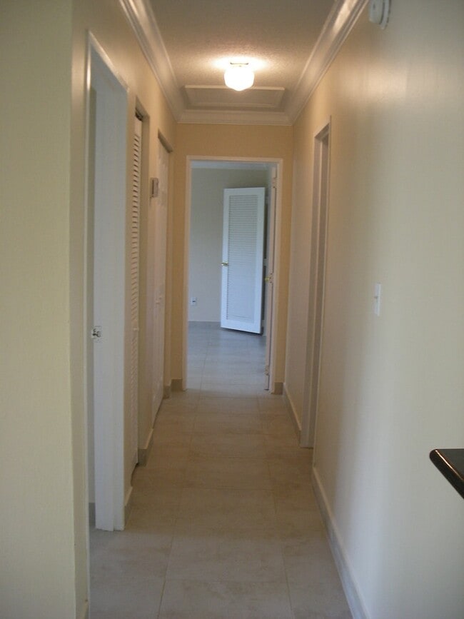 Photo - 4640 NW 79th Ave Unidad 2D