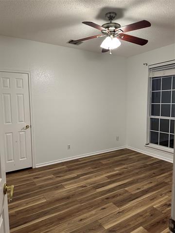 Photo - 2057 Sailmaker Dr