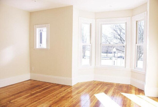 Photo - 85 Windsor St Unit 2