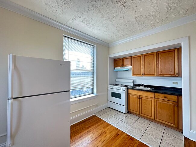 Photo - 2737 N Spaulding Ave Unit 803